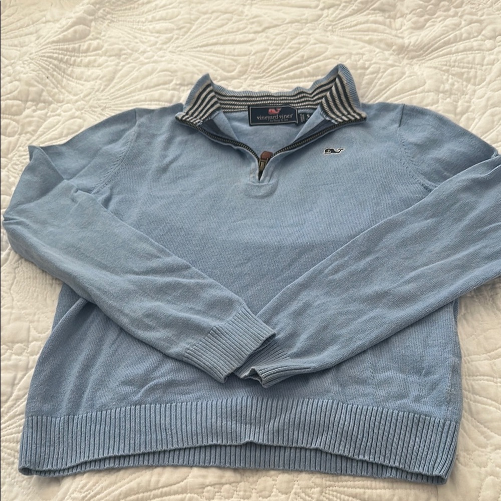 Vineyard Vines Blue Quarter-Zip Sweater with Ribbed Detailing